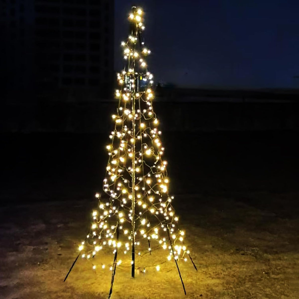 Hollynights - Outdoor LED Christmas Tree - Outdoor Christmas Decorations - Warm White - 300 LED Tree - 7 ft.